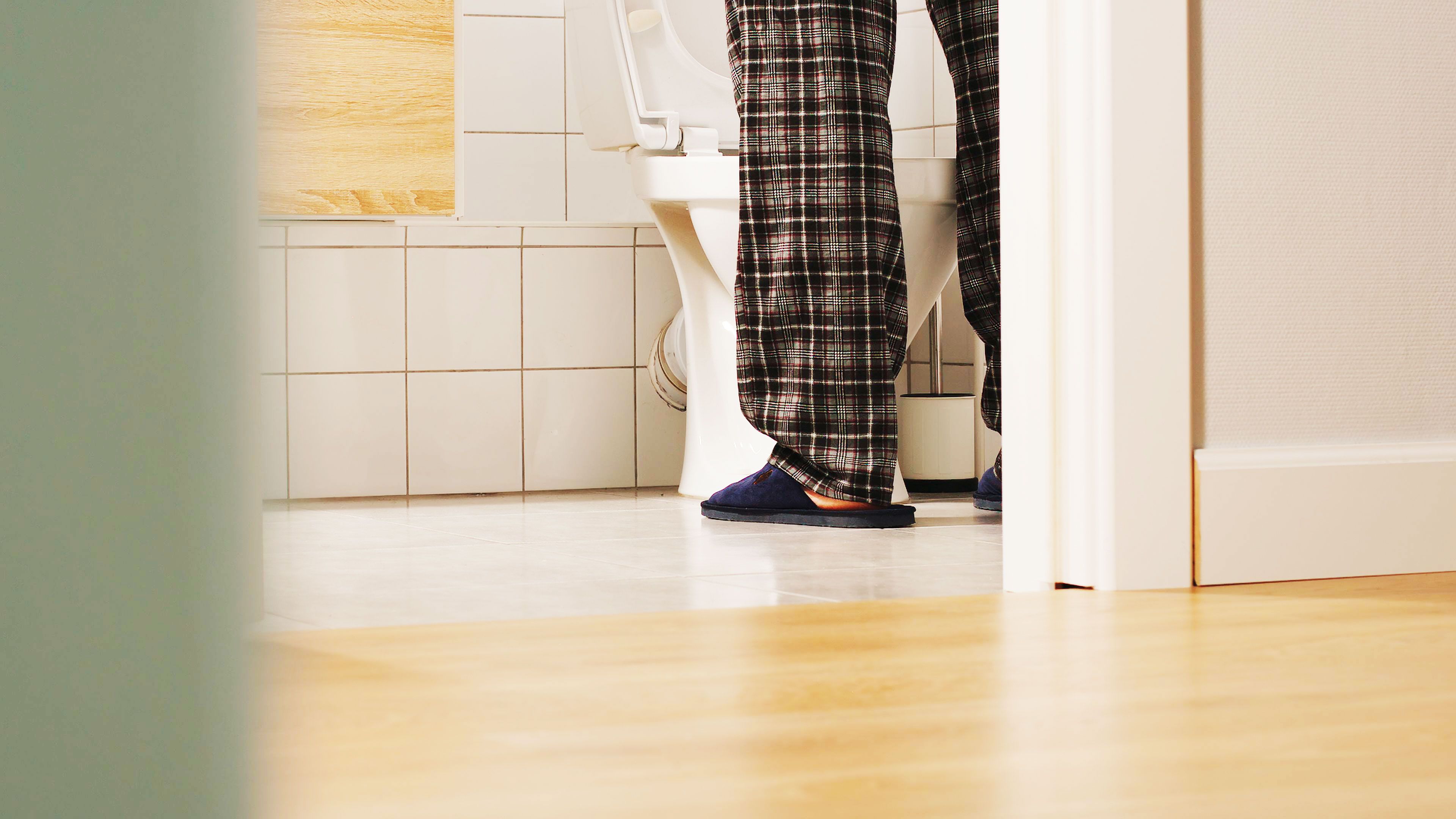 What Causes Frequent Urination At Night In Men: 7 Main Causes + How To Fix It